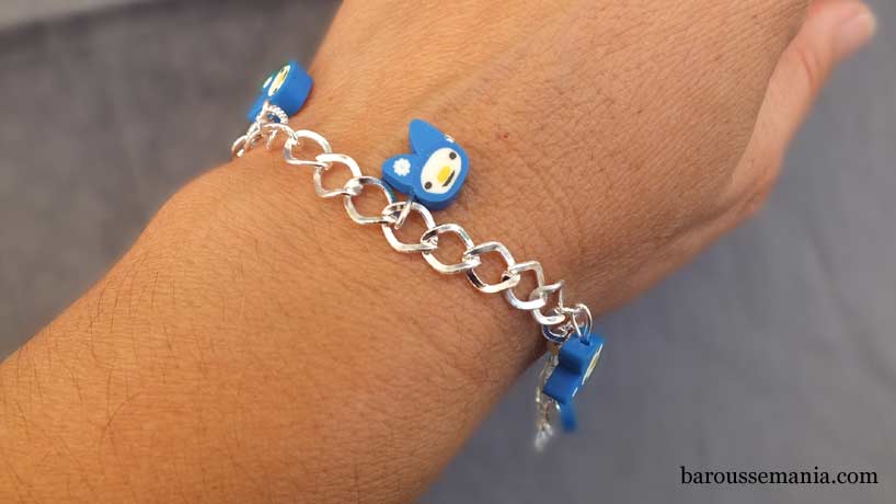 Bracelet fer breloque lapin bleu BRP33